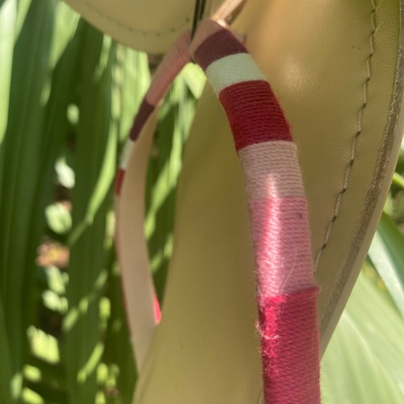 Gap flip flops size 10 multi pink purple rose white material wrapped - Picture 3 of 6